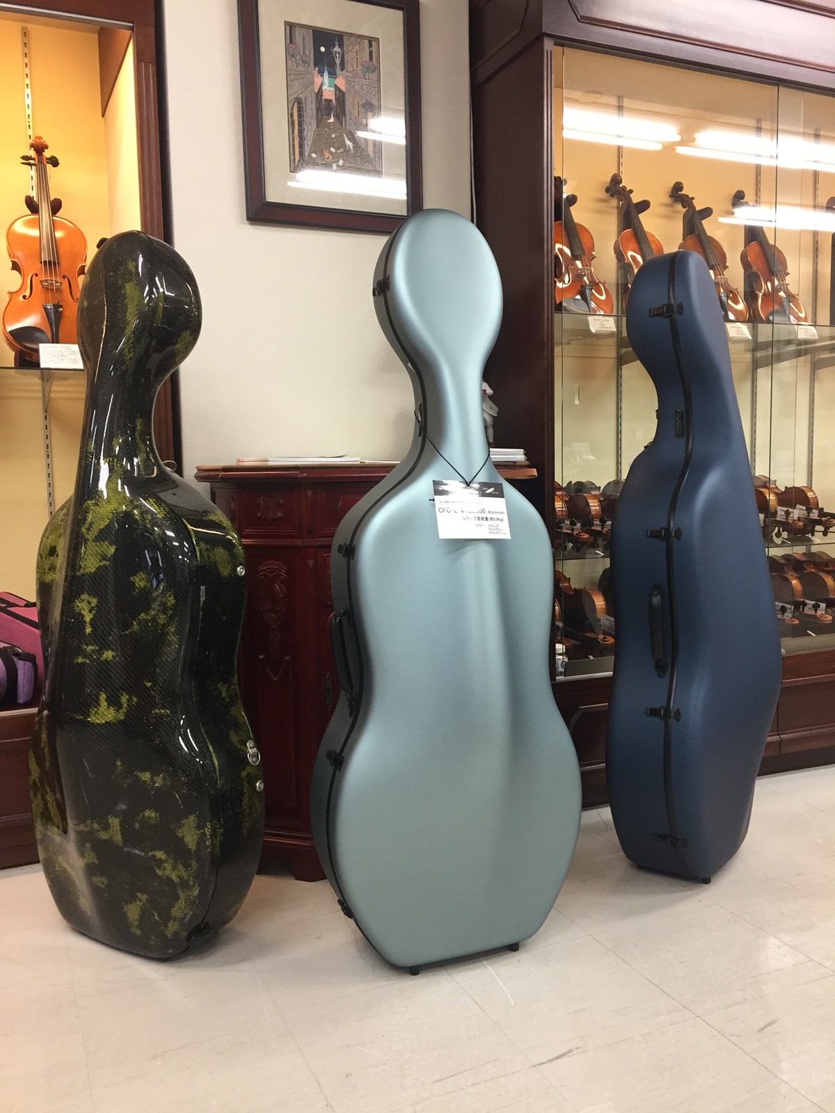 62,929円1/4チェロ分數Cello 超軽量のケースを贈る「1/4 1/2サイズ調整可能」